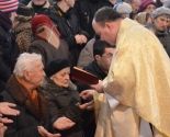 Bp Mariusz Leszczyński pomodlił się z chorymi w konkatedrze